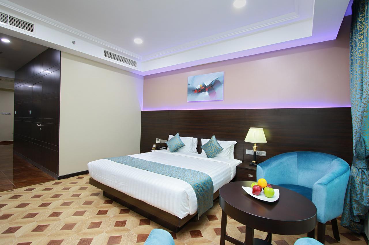 Park Regis Lotus Hotel Манама Екстер'єр фото